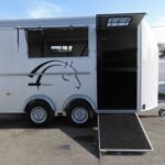 Van à chevaux MAXI 3 – 2 essieux PTAC 3000 Kg
